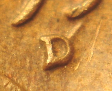 1958-D-Lincoln-Memorial-Cent---Die-Gouge-Or-RPM?